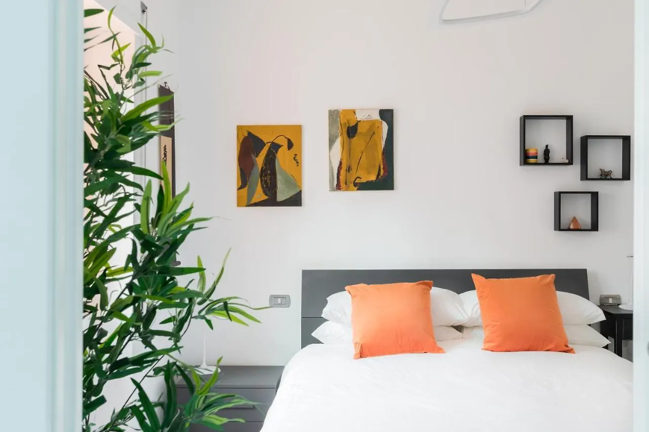 Apartment Amoretti Apartment, 6 Persone, 3 Camere, 2 Bagni, Balcone, Wi-Fi, Metro B Monti Tiburtini Rome Italy