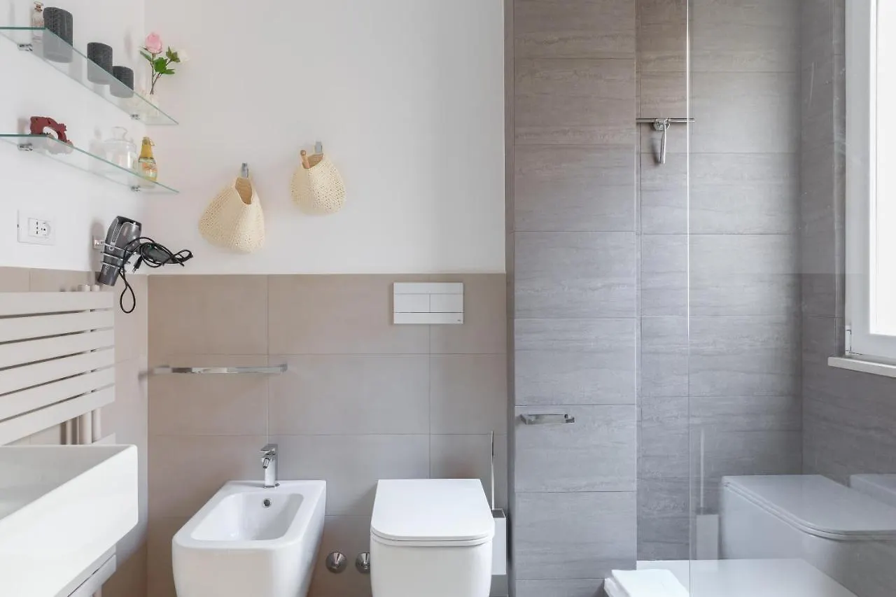 Appartement Amoretti Apartment, 6 Persone, 3 Camere, 2 Bagni, Balcone, Wi-Fi, Metro B Monti Tiburtini Rome